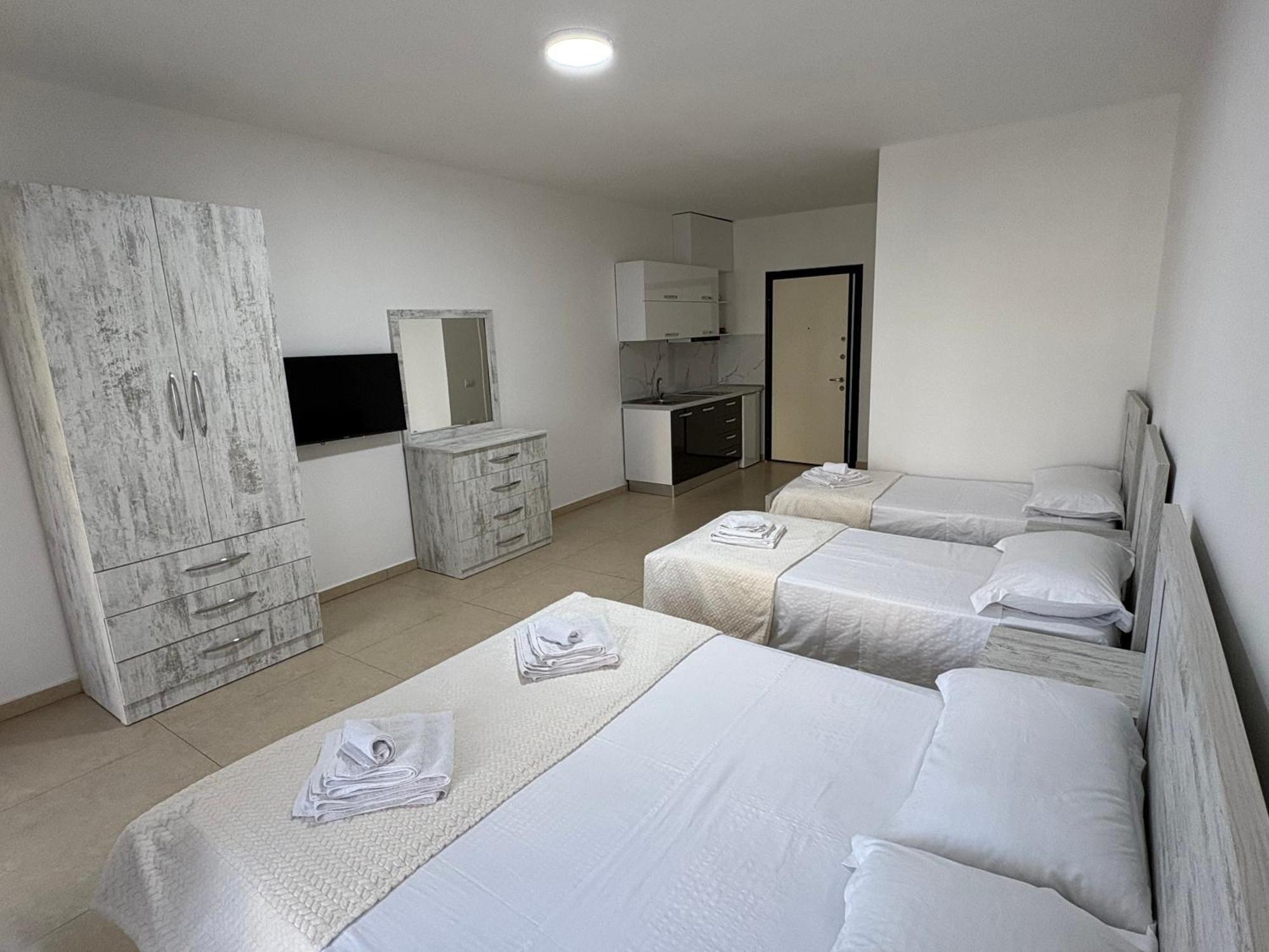 Megan Residence - Floor 3 Shëngjin Esterno foto